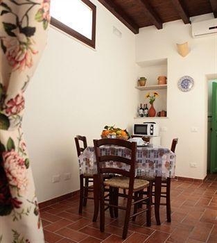 La Paranza Residence - Case Vacanze Трапани Екстериор снимка